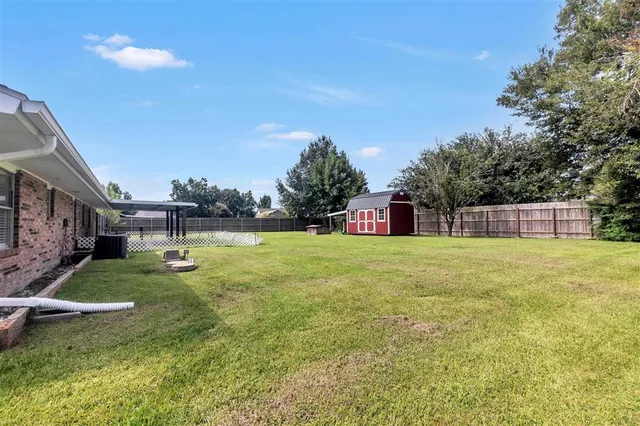 $232,999 | 4004 Evergreen Street, Lake Charles, LA 70605