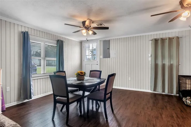 $232,999 | 4004 Evergreen Street, Lake Charles, LA 70605