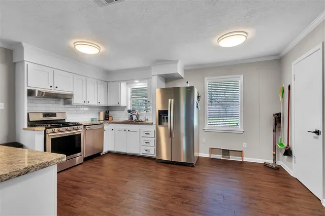 $232,999 | 4004 Evergreen Street, Lake Charles, LA 70605