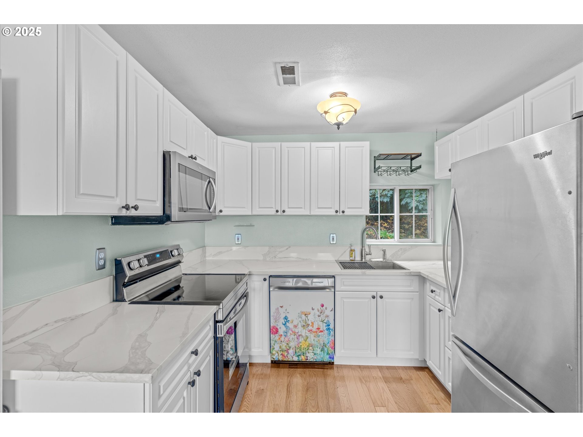 3011 Northeast Rasmussen Road Corbett, OR 97019 - Photo 13 of 34