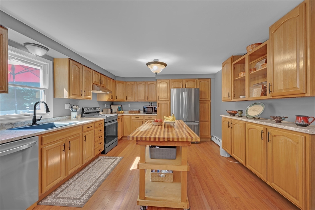 189 Stafford Road Holland, MA 01521 - Photo 20 of 40
