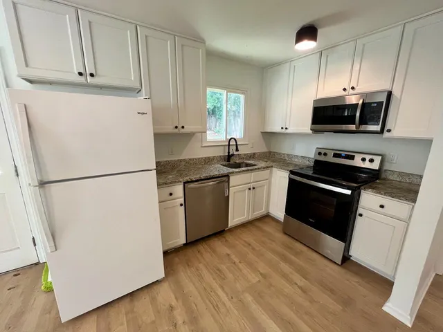 $1,550 | 2720 Sanderford Road, Raleigh, NC 27610