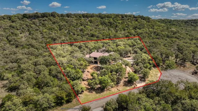 a picture of city view