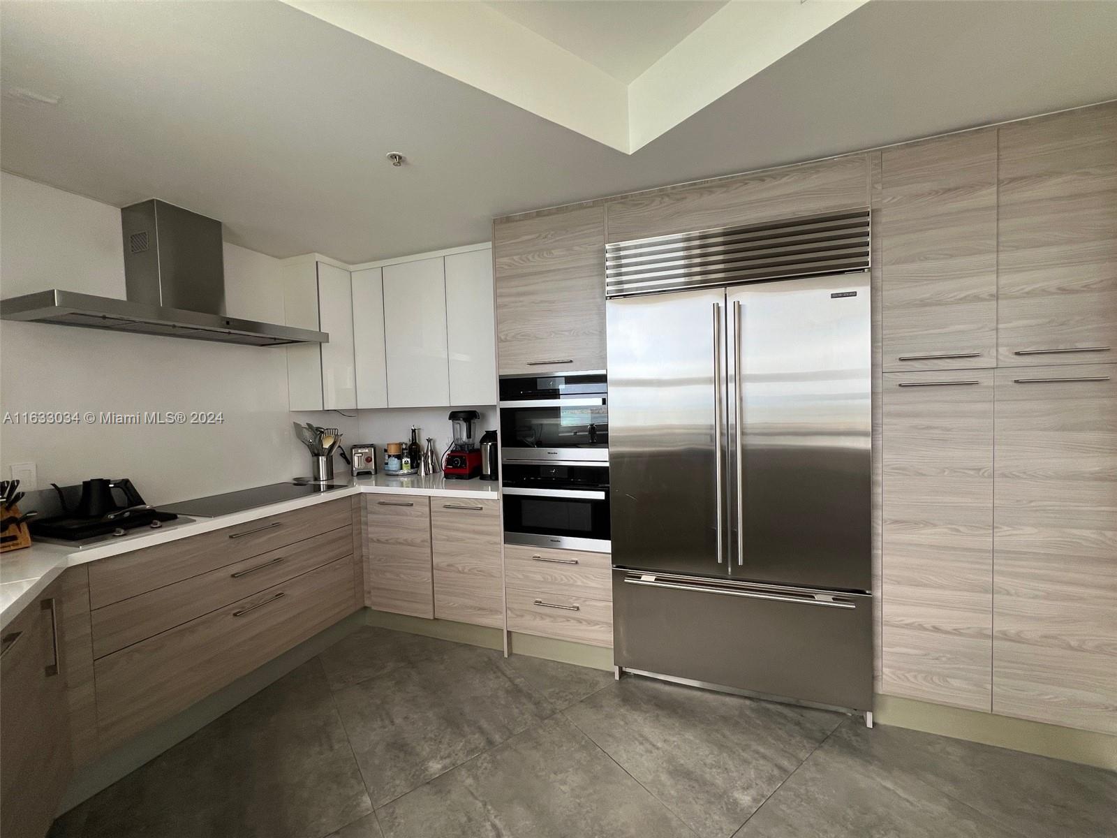 848 Brickell Key Drive, Unit 3701 Miami, FL 33131 - Photo 22 of 84