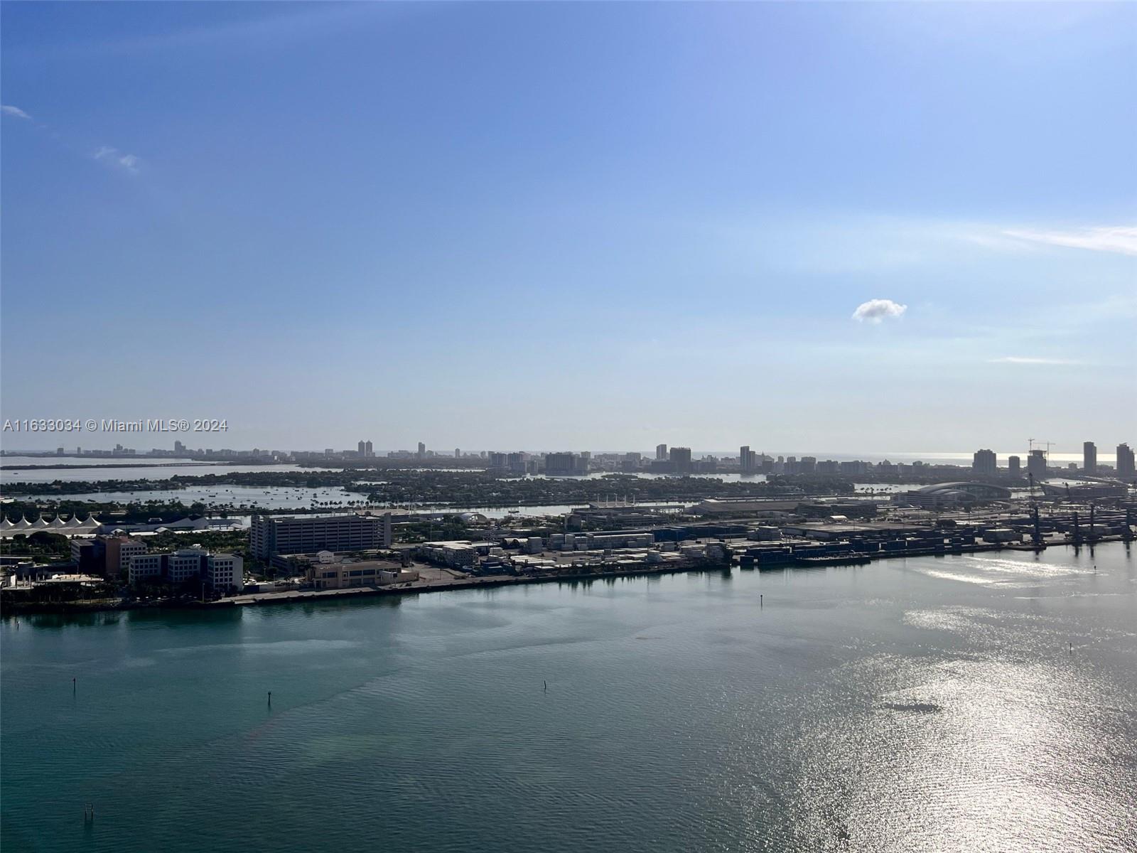 848 Brickell Key Drive, Unit 3701 Miami, FL 33131 - Photo 4 of 84