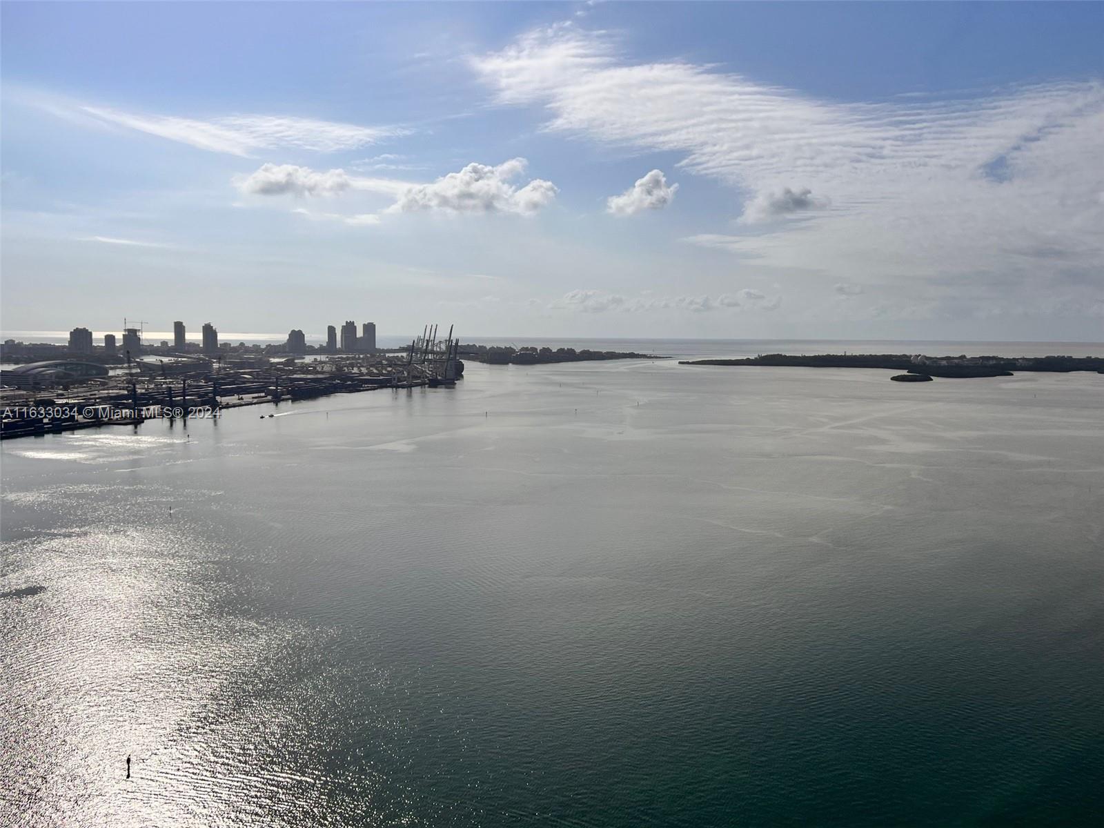 848 Brickell Key Drive, Unit 3701 Miami, FL 33131 - Photo 6 of 84