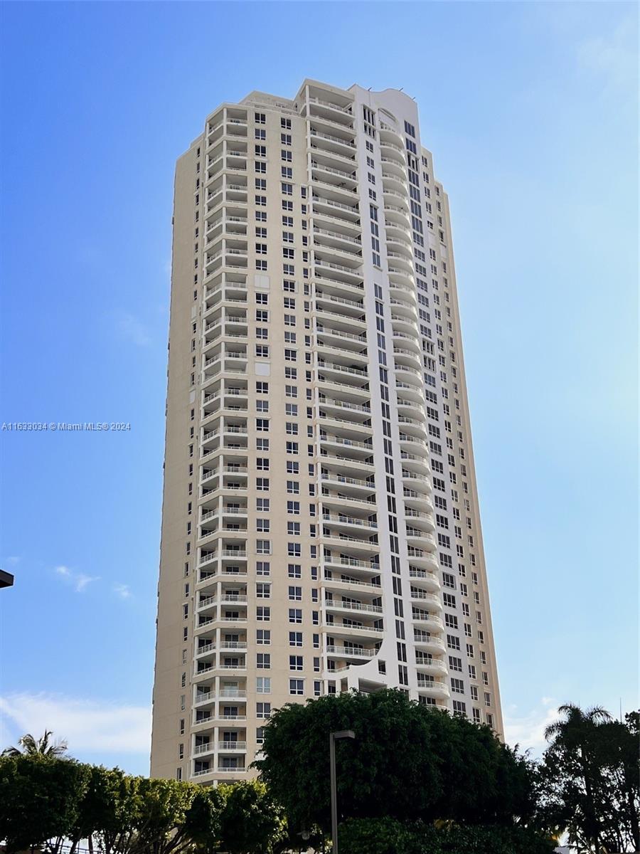 848 Brickell Key Drive, Unit 3701 Miami, FL 33131 - Photo 70 of 84