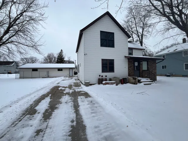 $139,900 | 221 Main Street, Currie, MN 56123