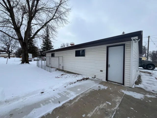 $139,900 | 221 Main Street, Currie, MN 56123