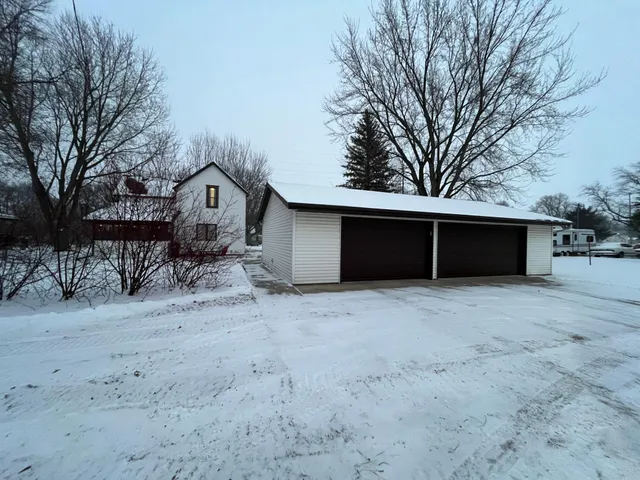 $139,900 | 221 Main Street, Currie, MN 56123