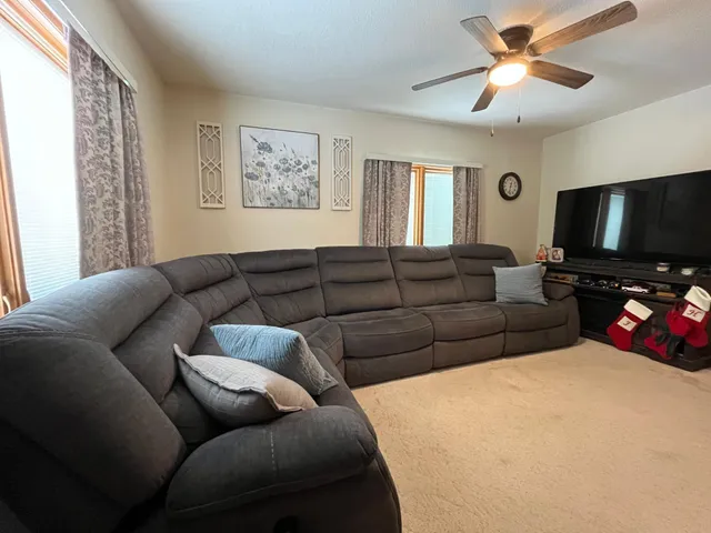 $139,900 | 221 Main Street, Currie, MN 56123