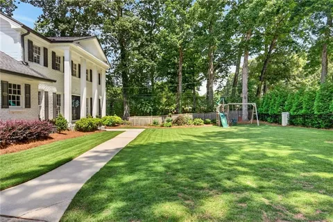 $1,100,000 | 4766 Chamblee Dunwoody Road, Dunwoody, GA 30338