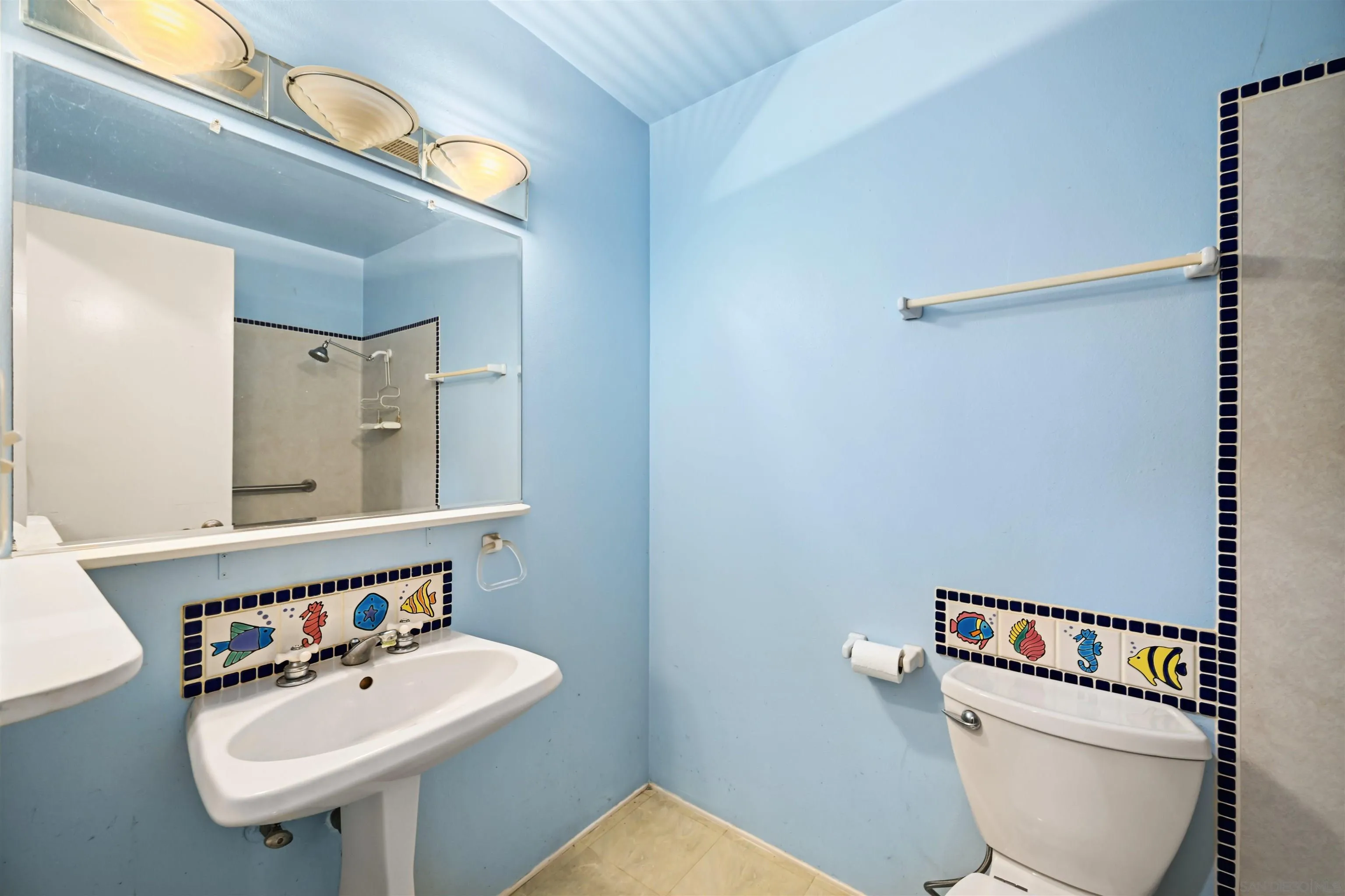 8976 Rover Street Spring Valley, CA 91977 - Photo 11 of 17 Gallery Image 11