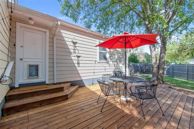 $299,000 | 3909 Locke Avenue, Fort Worth, TX 76107