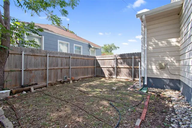 $299,000 | 3909 Locke Avenue, Fort Worth, TX 76107