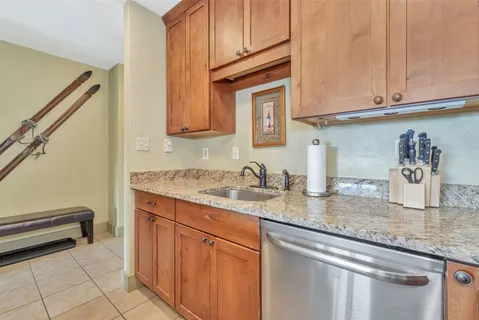 $565,000 | 1920 Ski Time Square Drive, Unit 401, Steamboat Springs, CO 80487