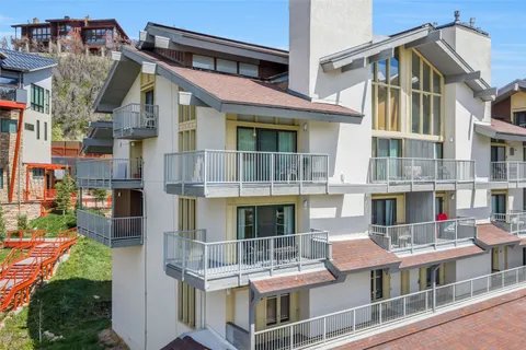 $565,000 | 1920 Ski Time Square Drive, Unit 401, Steamboat Springs, CO 80487