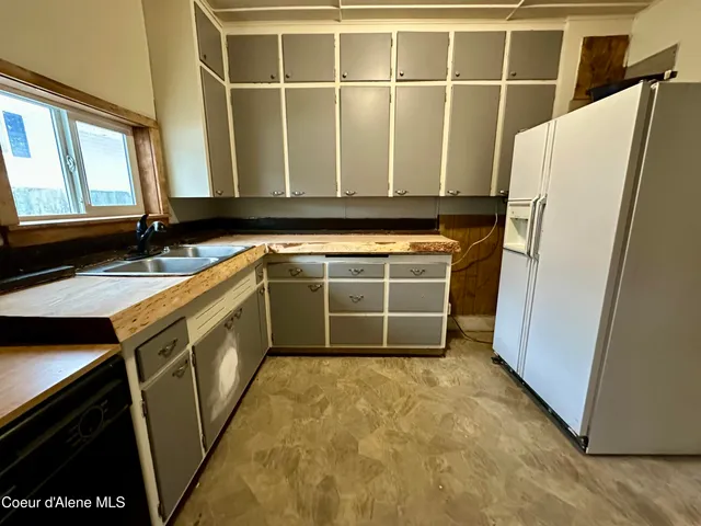 $199,999 | 615 Earle Street, Mullan, ID 83846