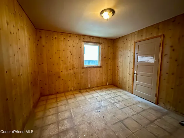 $199,999 | 615 Earle Street, Mullan, ID 83846