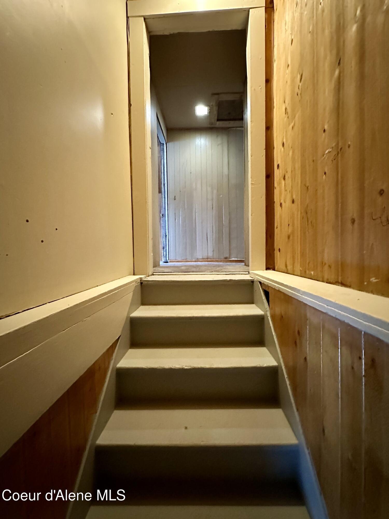 615 Earle Street Mullan, ID 83846 - Photo 21 of 36 20