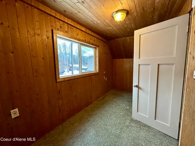 $199,999 | 615 Earle Street, Mullan, ID 83846