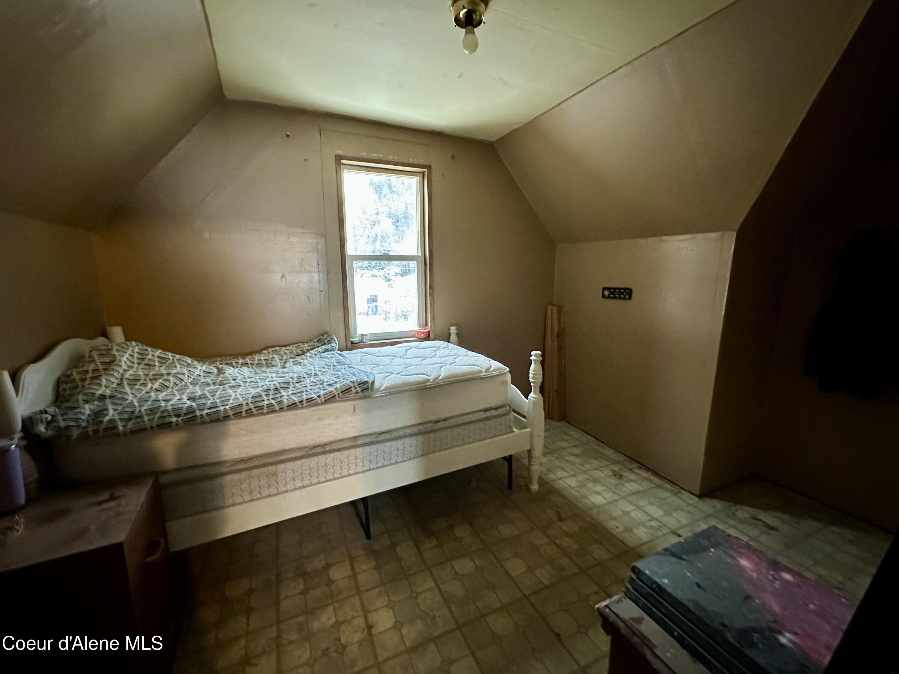 615 Earle Street Mullan, ID 83846 - Photo 25 of 36 24