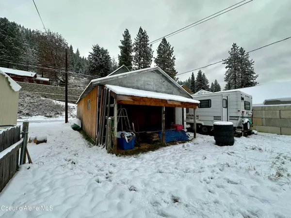 $194,999 | 615 Earle Street, Mullan, ID 83846
