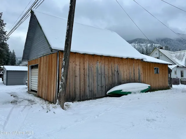 $199,999 | 615 Earle Street, Mullan, ID 83846