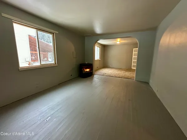 $194,999 | 615 Earle Street, Mullan, ID 83846