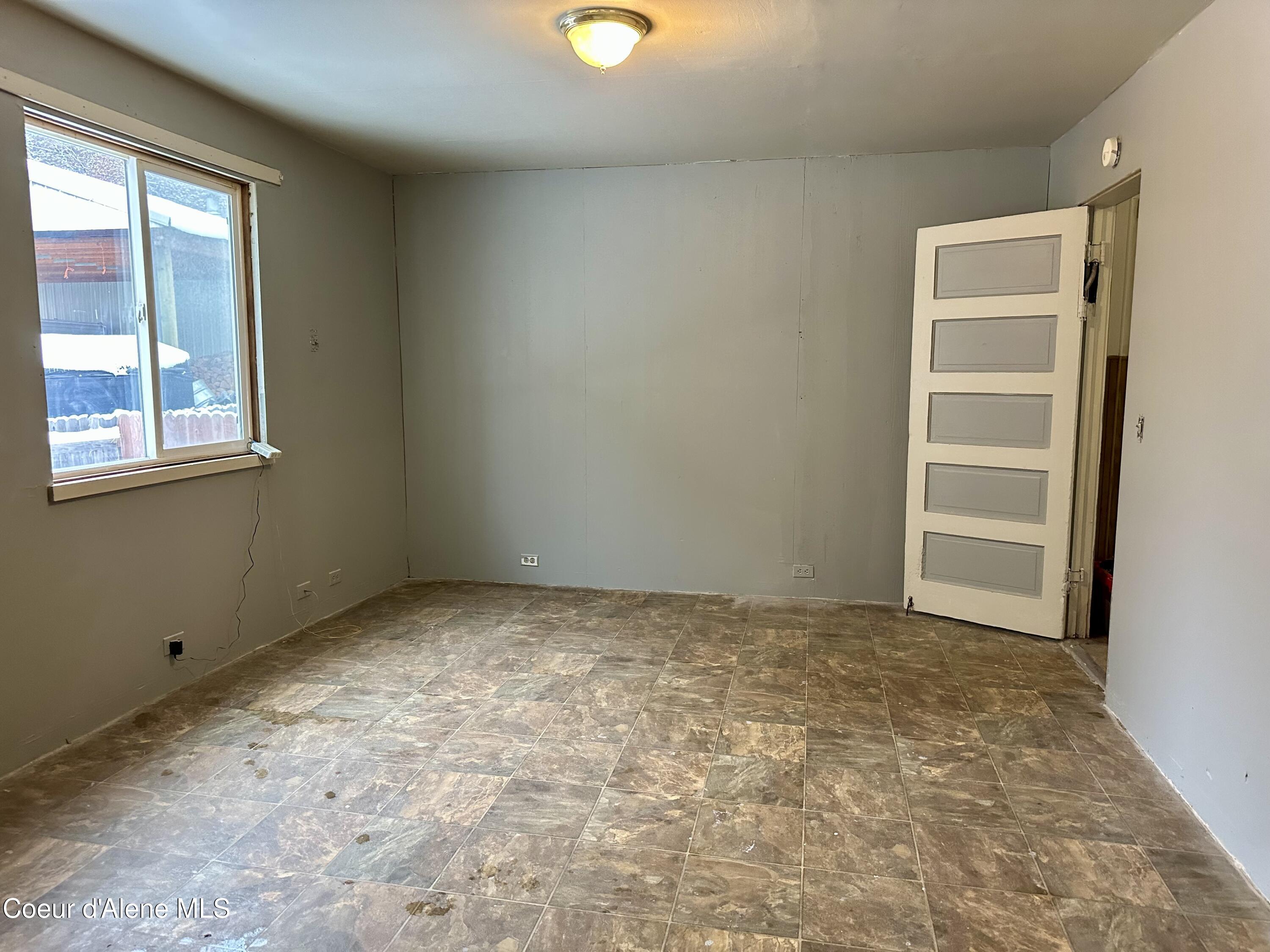 615 Earle Street Mullan, ID 83846 - Photo 7 of 36 7.5