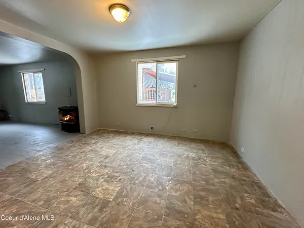 $194,999 | 615 Earle Street, Mullan, ID 83846