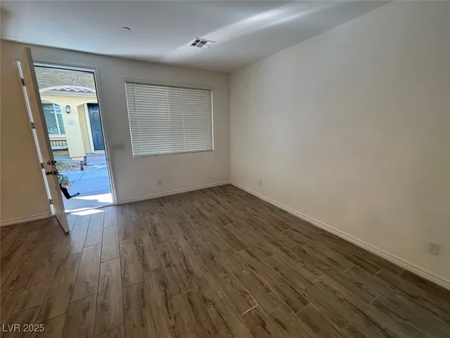 $1,995 | 25 Barbara Lane, Unit 44, Las Vegas, NV 89183