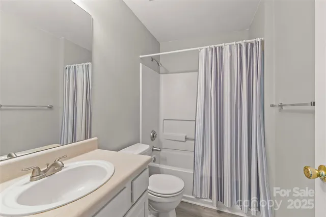 $270,000 | 9709 Campus Walk Lane, Charlotte, NC 28262