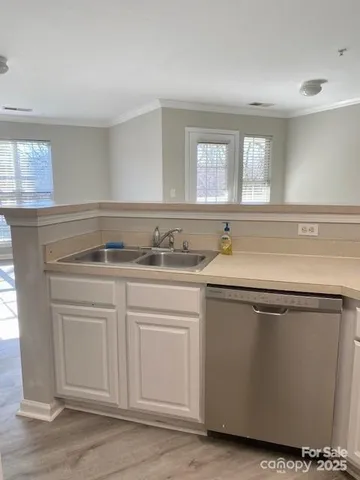 $270,000 | 9709 Campus Walk Lane, Charlotte, NC 28262