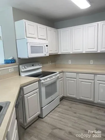 $270,000 | 9709 Campus Walk Lane, Charlotte, NC 28262