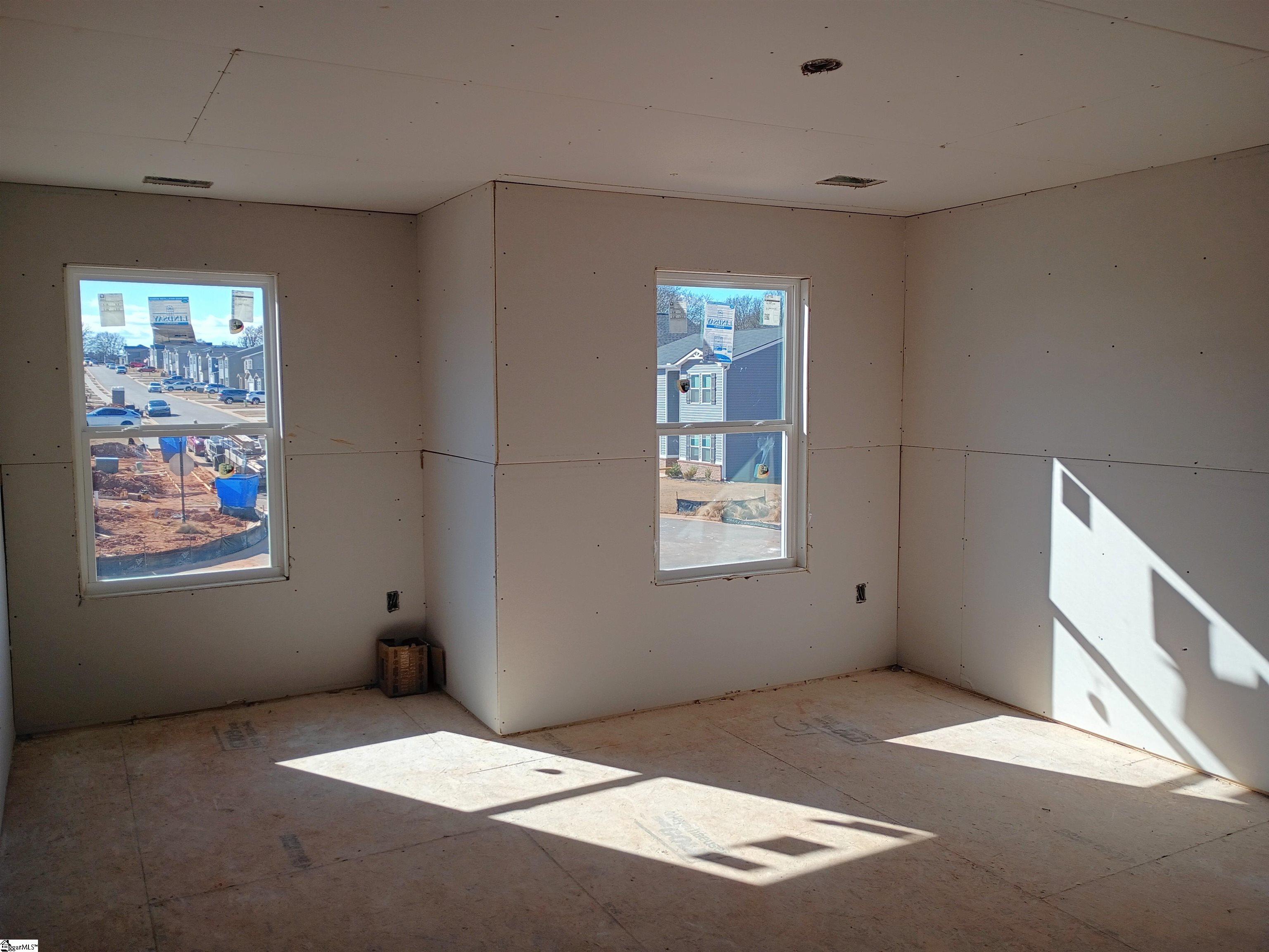 105 Spg Knl Way Fountain Inn, SC 29644 - Photo 11 of 22