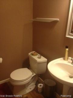 1741 Southfield Road Birmingham, MI 48009 - Photo 6 of 17 1st Floor Powder Room