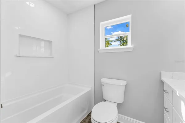 $575,999 | 301 East Virginia Avenue, Punta Gorda, FL 33950