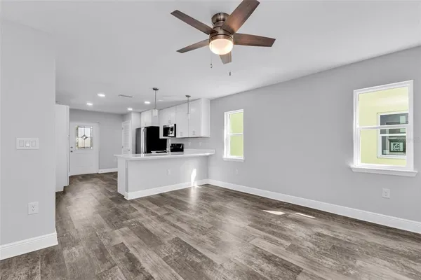 $575,999 | 301 East Virginia Avenue, Punta Gorda, FL 33950