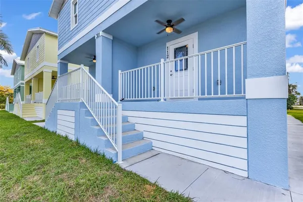 $575,999 | 301 East Virginia Avenue, Punta Gorda, FL 33950