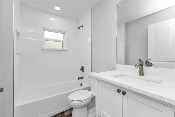 $575,999 | 301 East Virginia Avenue, Punta Gorda, FL 33950