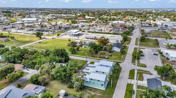 $575,999 | 301 East Virginia Avenue, Punta Gorda, FL 33950