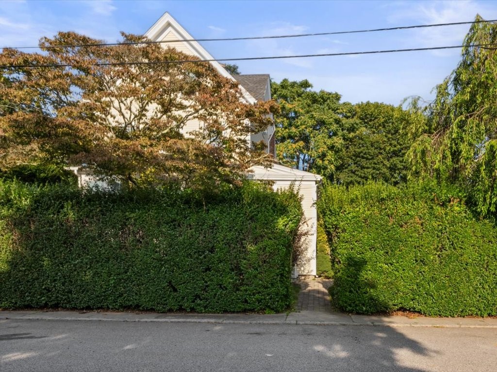 18 Chester Avenue, Unit 1 Westerly, RI 02891 - Photo 37 of 39