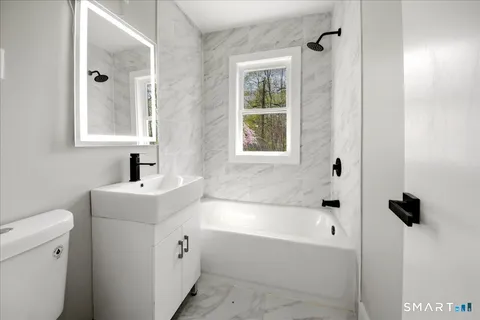 $499,000 | 12 Darien Road, New Fairfield, CT 06812