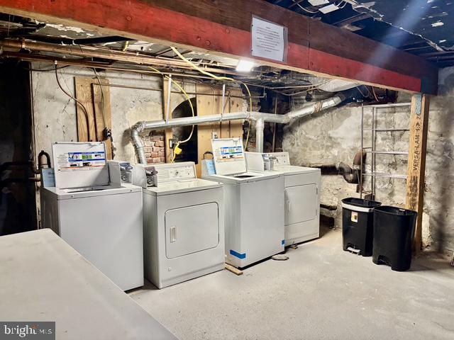 711 Walnut Street, Unit 3R Philadelphia, PA 19106 - Photo 16 of 17