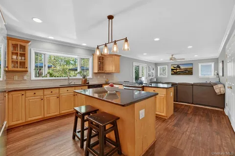 $699,000 | 2864 Hedwig Drive, Yorktown Heights, NY 10598