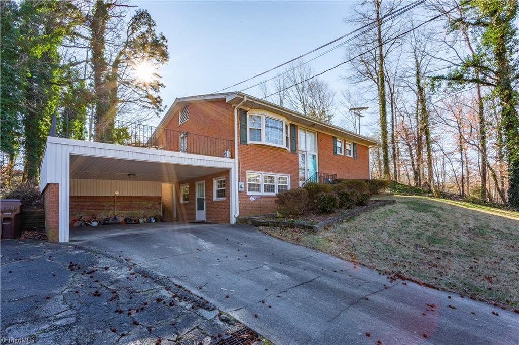 602 Aberdeen Road High Point, NC 27265 - Photo 2 of 28 Gallery Image 2
