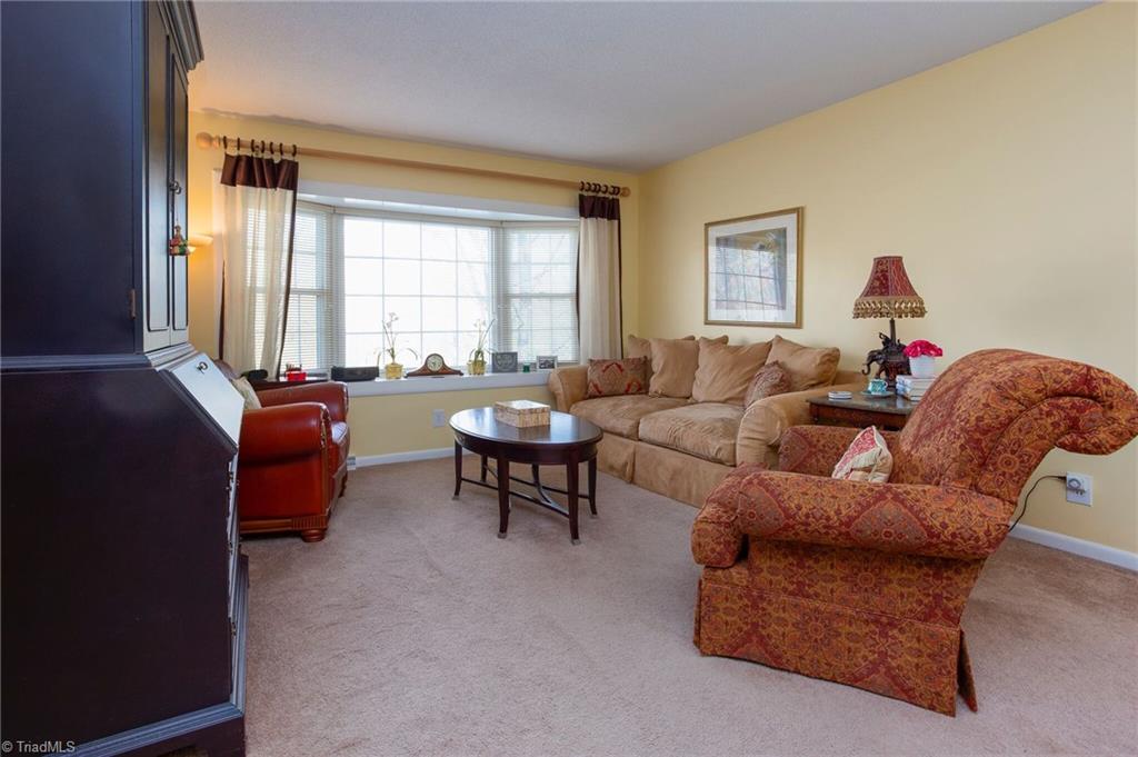 602 Aberdeen Road High Point, NC 27265 - Photo 5 of 28 Gallery Image 5