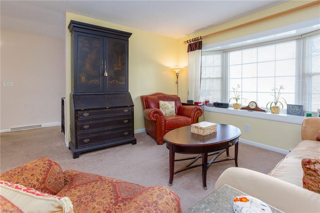 602 Aberdeen Road High Point, NC 27265 - Photo 6 of 28 Gallery Image 6