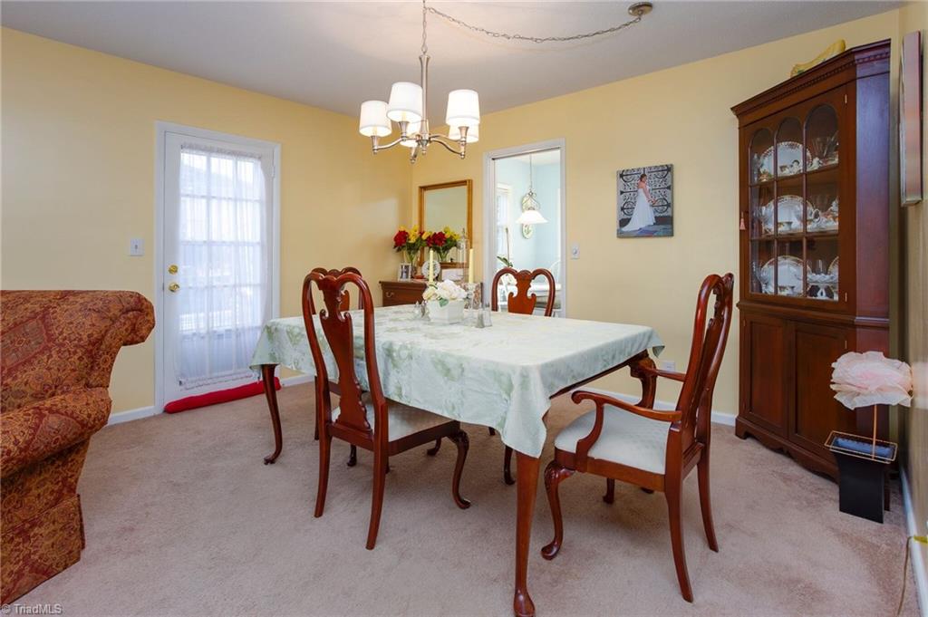 602 Aberdeen Road High Point, NC 27265 - Photo 7 of 28 Gallery Image 7